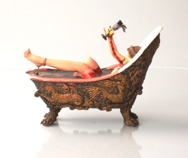 2004 Monsters-Elizabeth Bathory (Blood Bath) (7)