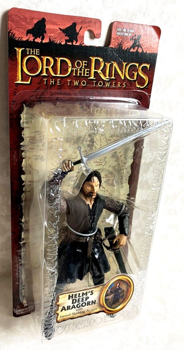 Helm's Deep Aragorn (Sword Slashing)-01 Helm's Deep Aragorn (Sword Slashing)-01