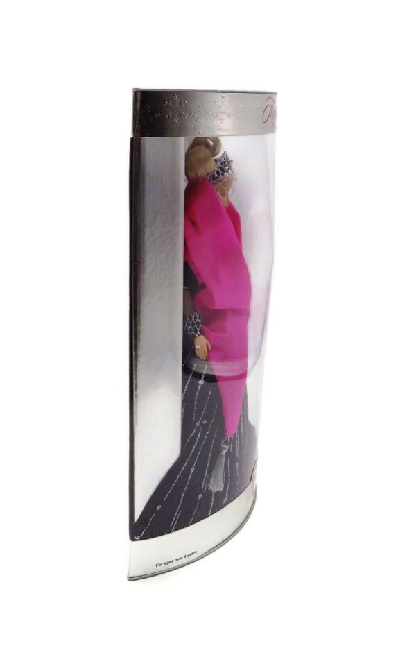 1998 Happy Holidays Barbie Doll-000-00-1b