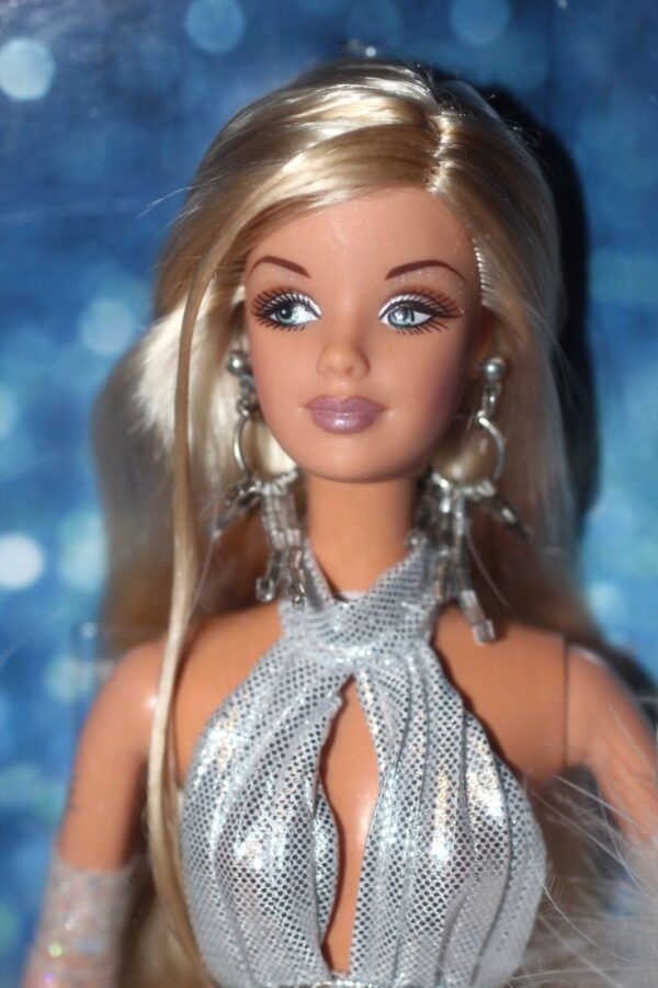 Diva Collection Gone Platinum -E Diva "Gone Platinum" Barbie-#1 (Diva Collection “Blonde” Collector Edition) "Rare-Vintage" (2001)