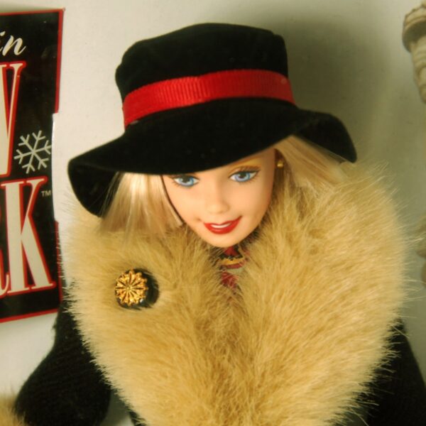 Winter In New York Barbie “2nd In A Series” (City Seasons (The Winter Collection "Collector Series") "Rare-Vintage" (1998)