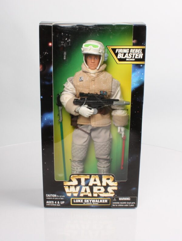 12 Luke Skywalker (in Hoth Gear)-0