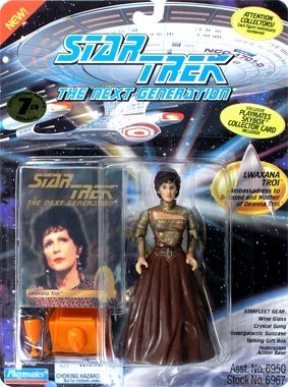 Lwaxana Troi (7th Season)-01