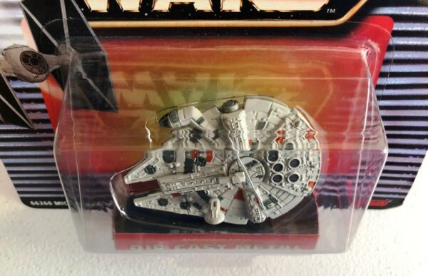 Millennium Falcon “Die-Cast Metal-01b
