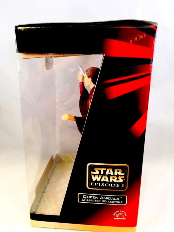 Queen Amidala Character Collectible-01a