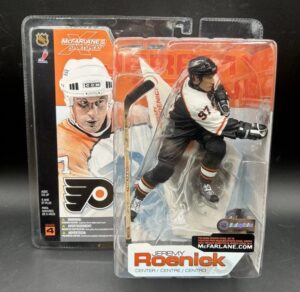 2002 McFarlane NHL Jeremy Roenick (Variant-Black Jersey) (2)