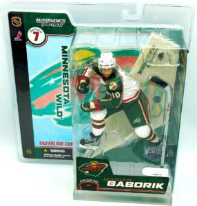 2003 NHL S-7 Marian Gaborik Debut-Rookie (2)