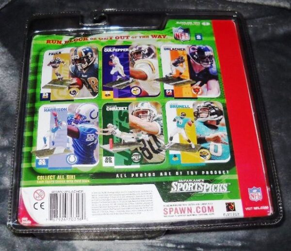 Brian Urlacher – (Chicago Bears-"Rookie" LB #54-“Clean" Uniform-Chase Variant) Series-2 (2001)