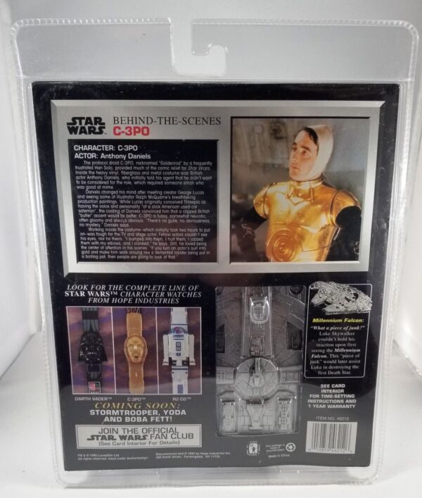 C-3PO Watch With Millennium Falcon Case-01b C-3PO Watch With Millennium Falcon Case-01b