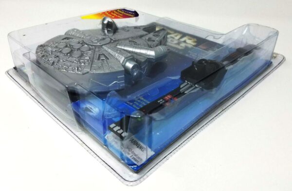 Darth Vader Collector Timepiece & Millennium Falcon Case (1)