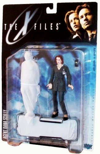 Agent Dana Scully (Gray suit & corpse) UPC-787926161021