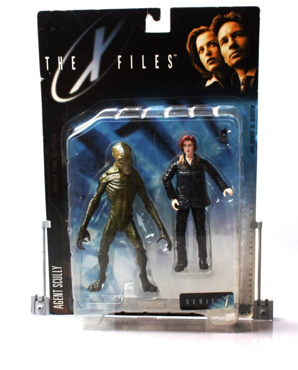 Agent Dana Scully (parka & alien) UPC-787926161120