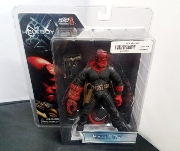Closed mouth Hellboy with Stealth Outfit (7) Hellboy “Closed Mouth”! (Hellboy “Black Stealth Outfit” Movie Series) Series-1 “Rare-Vintage” 2004