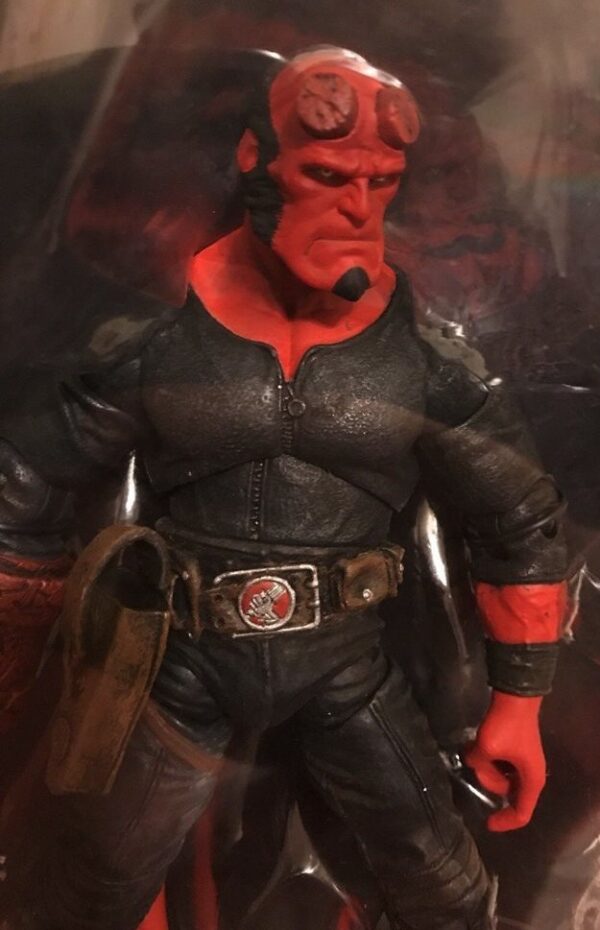 Hellboy Closed Mouth Stealth Outfit-b Hellboy “Closed Mouth”! (Hellboy “Black Stealth Outfit” Movie Series) Series-1 “Rare-Vintage” 2004