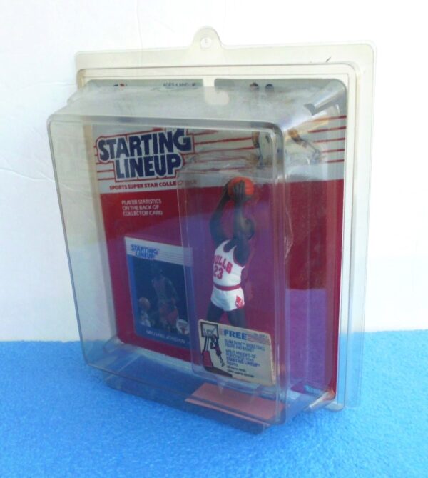 Michael Jordan (1988 Rookie Edition wCollector Card Series) (5)