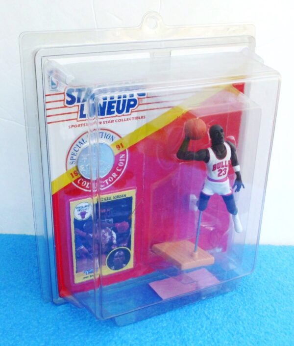 Michael Jordan (1991 Special Edition Jumping) (4)