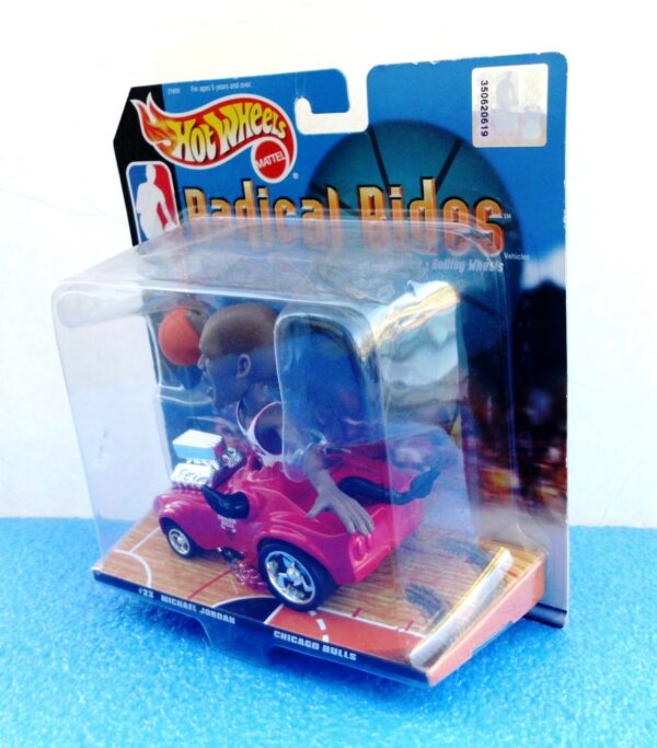 Michael Jordan (Hot Wheels Radical Rides Chicago Bulls) (4)