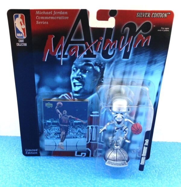 Michael Jordan Maximum Air 1999 (Silver Edition Pack New Pose!) (2) Michael Jordan Maximum Air 1999 (Silver Edition Pack New Pose!) (2)