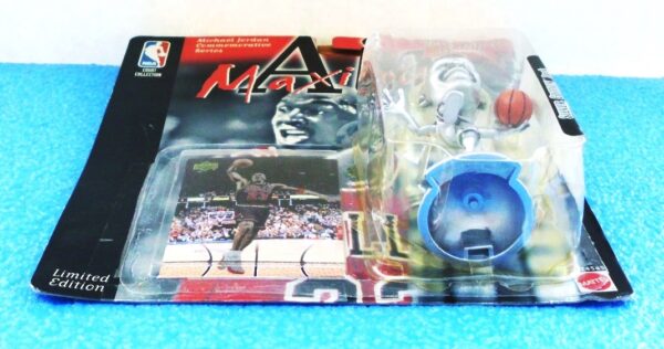 Michael Jordan Maximum Air 1999 (Silver Edition Pack Regular Pose) (5) Michael Jordan Maximum Air 1999 (Silver Edition Pack Regular Pose) (5)