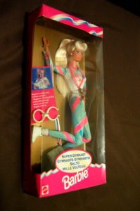 Super Gymnast BARBIE with Magical Tumbling Ring-02