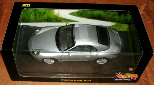 Porsche 911 Silver--