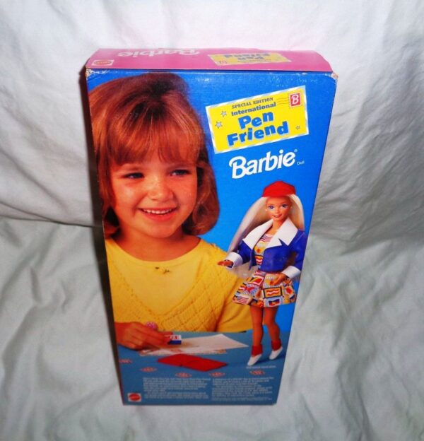 International Pen Friend Barbie-01c International Pen Friend Barbie “Blonde” (Mattel-“Toys R Us Exclusive” Special Edition) “Rare-Vintage” (1995)