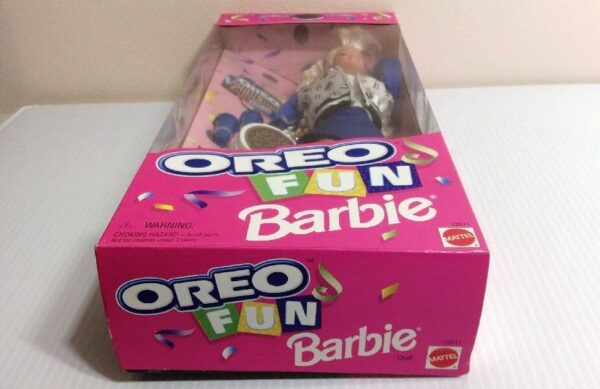 Oreo Fun Barbie-01aa Oreo Fun Barbie “Blonde” (“Toys R Us Exclusive” Special Edition) “Rare-Vintage” (1997)