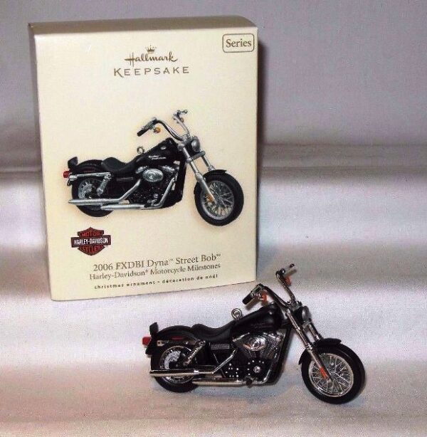 2006 FXDBI Dyna Street Bob (Hallmark ornament)-A 2006 FXDBI Dyna Street Bob (Hallmark ornament)-A