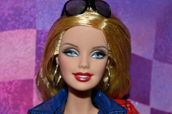 NASCAR Barbie #24 (Jeff)-01e