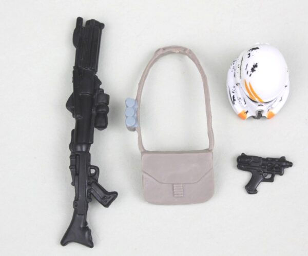 Airborne Trooper (with Silver Coin)-f