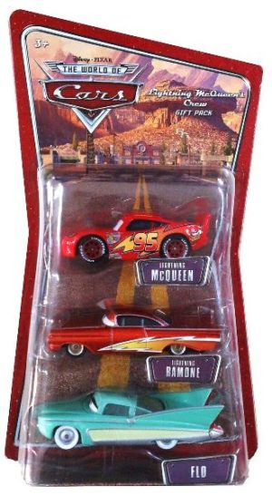 World Of Cars Lightning McQueen Crew (Gift Pack)