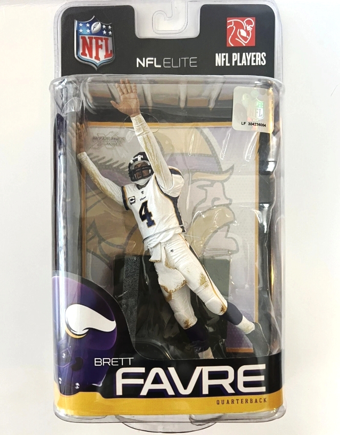 2010 McFarlane NFL Elite Brett Favre (Target Exclusive) S-1 (1)