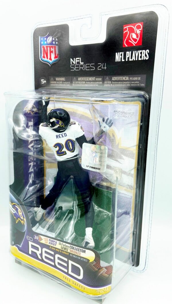 2010 McFarlane S-24 ED Reed White 1pc (3)