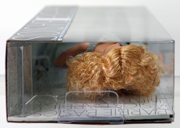 Barbie Basics Collection (002 Model 003)-01c