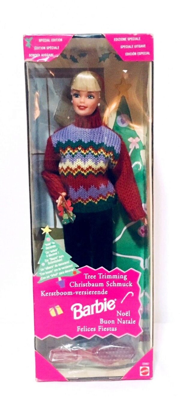 Tree Trimming Barbie-01a Tree Trimming “Barbie” (Holiday Edition “Toys R Us Exclusive” Special Edition Collection) “Rare-Vintage” (1998)