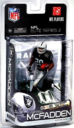 2011 McFarlane NFL Elite Darren McFadden (Black-Jersey) (1)