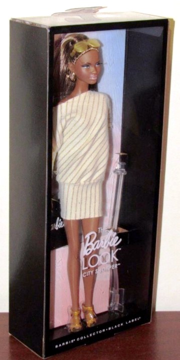 The Barbie Look City Shopper (African American) (18)-01 The Barbie Look City Shopper (African American) (18)-01