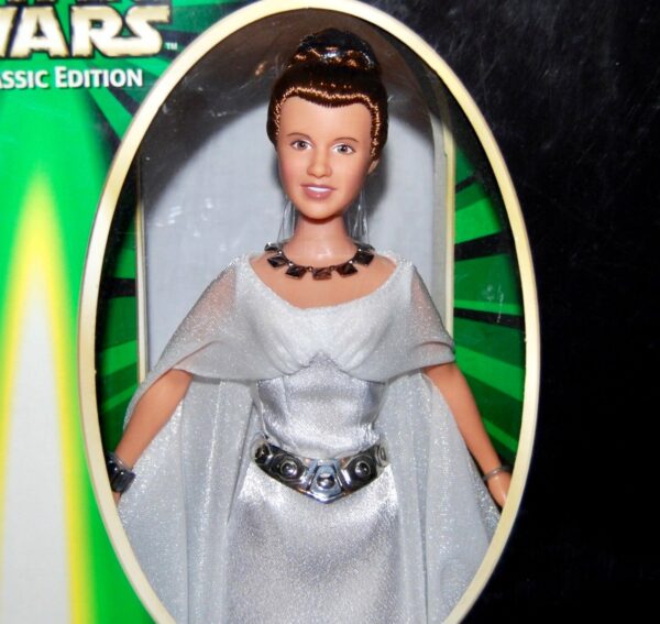 Princess Leia In Ceremonial Gown-2 Princess Leia In Ceremonial Gown-2