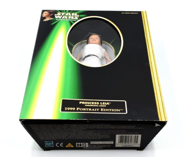 Princess Leia In Ceremonial Gown-5a Princess Leia In Ceremonial Gown-5a