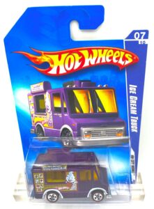 2009 HW City Works R L Ice Cream Truck #7 of #10 Purple=3 (2)