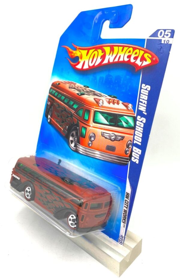 2009 HW City Works R L Surfin' School Bus #5 of #10 Brown=4 (4) 2009 HW City Works R L Surfin' School Bus #5 of #10 Brown=4 (4)