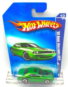 2009 Muscle Mania R L 08 Dodge Challenger #10 of #10 Green=2 (2)