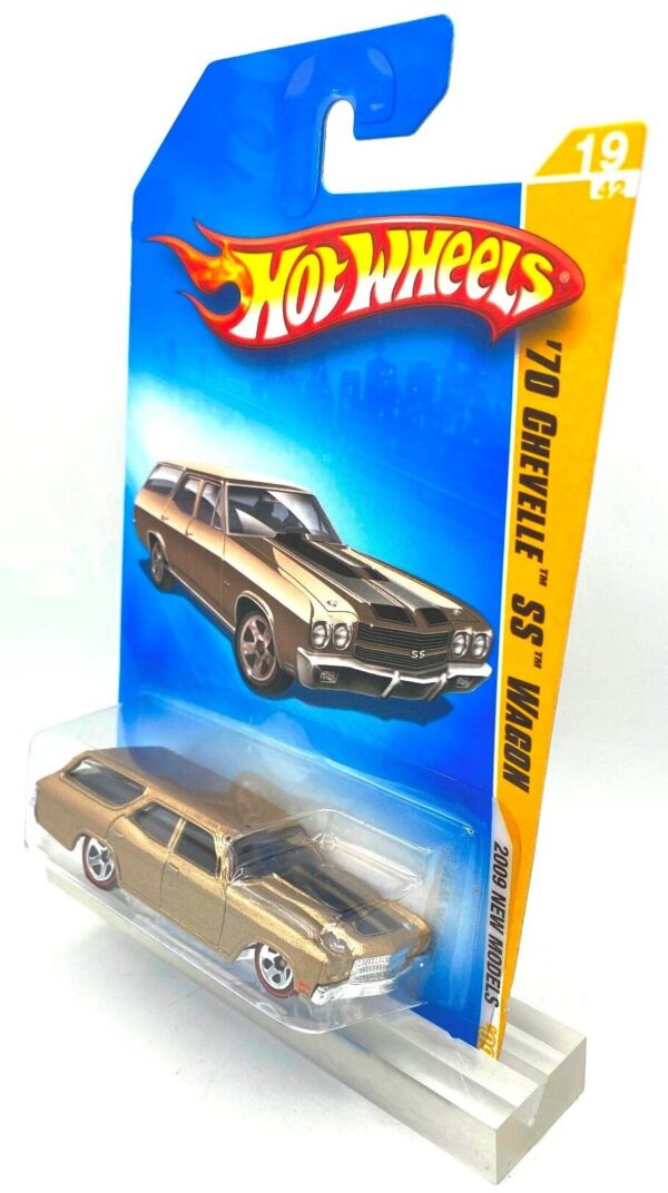 2009 R L New Models 70 Chevelle SS Wagon #19 of #42 Gold=3 (4)
