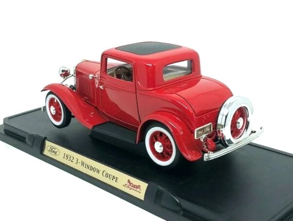 '32 Ford 3-Window Coupe-b