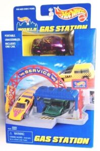 VW Bug - Purple (Hotwheels WORLD GAS STATION) 1996