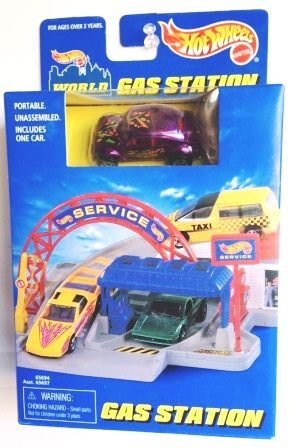 VW Bug - Purple (Hotwheels WORLD GAS STATION) 1996