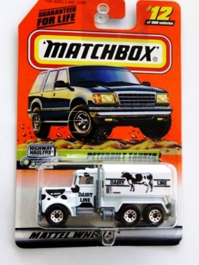 Peterbilt Tanker ("Dairy Line") -"Card #12-White" (Matchbox 100 Mattel Wheels Series) “Rare-Vintage” (1998) 