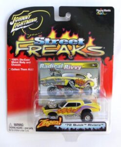 Vintage '72 Buick Riviera Yellow 5-Spoke