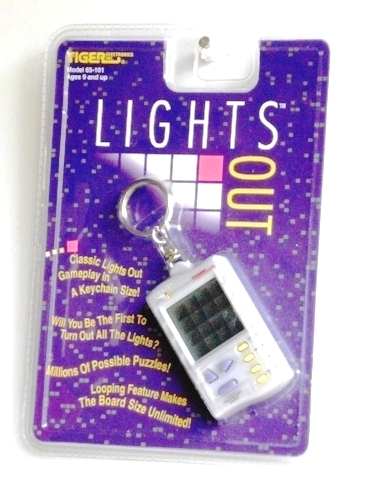 LIGHTS-OUT--Game-Play-In-Key-Chain--NEW--1997-