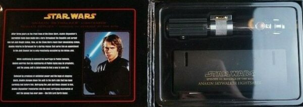 Replica Lightsaber Presentation Box (3)